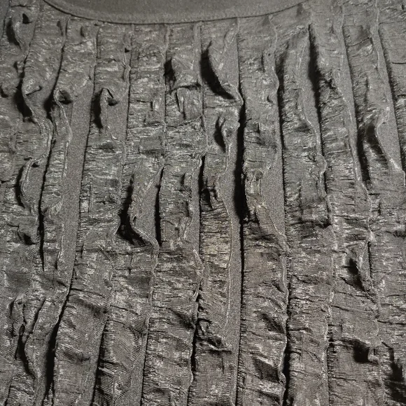 Studio Y Black Ruffle Tank Top Women's Size Large - Picture 7 of 9